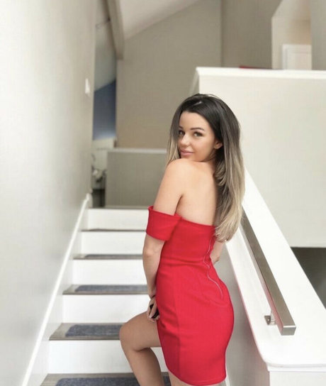 Becca Bangs Sex auf OnlyFans