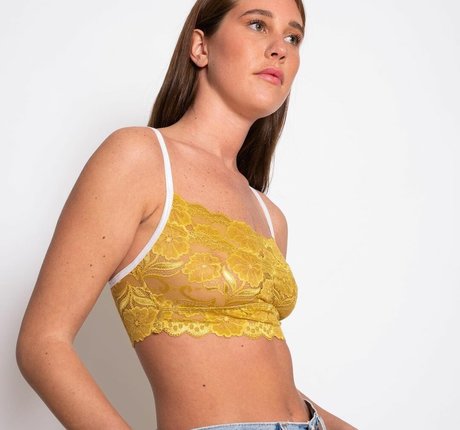 Anna Kourkoulin Nacktbilder von OnlyFans geleakt