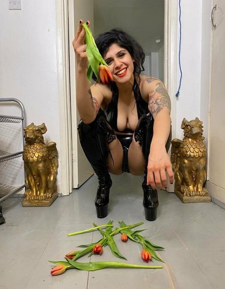 mistresssophiasahara Nacktbilder-Leaks von OnlyFans