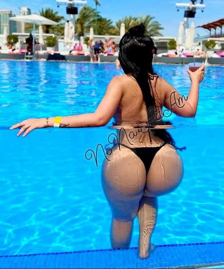 Nona Adams OnlyFans nackt