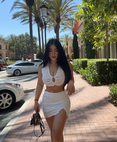 Ngan Nguyen Nacktbilder von OnlyFans