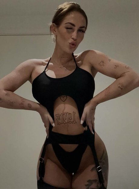 Anna Seneca OnlyFans Sextape geleakt