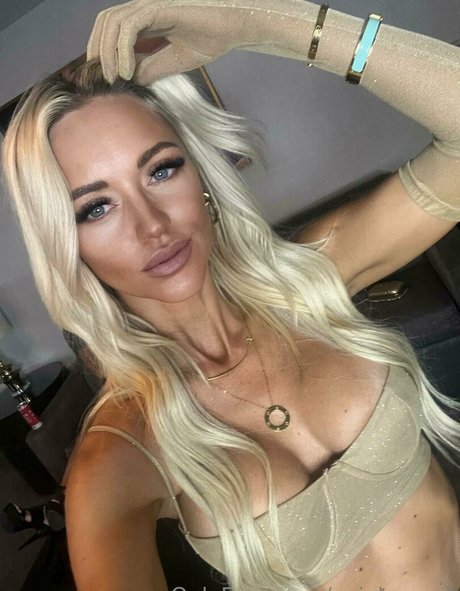 evielaurent Nackt auf OnlyFans