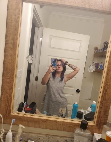 petitetreat_ OnlyFans geleakter Pornografie