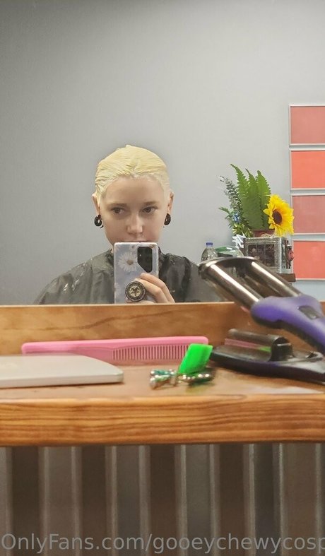 gooeychewycosplay Leaked OnlyFans Bilder