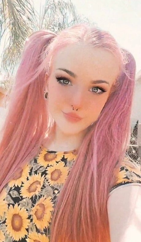 lilydarkofree Leaked OnlyFans