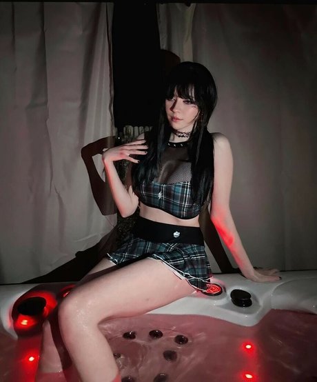 Ramenshelz Nacktbilder von OnlyFans