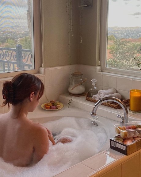 Ester Dobrik OnlyFans