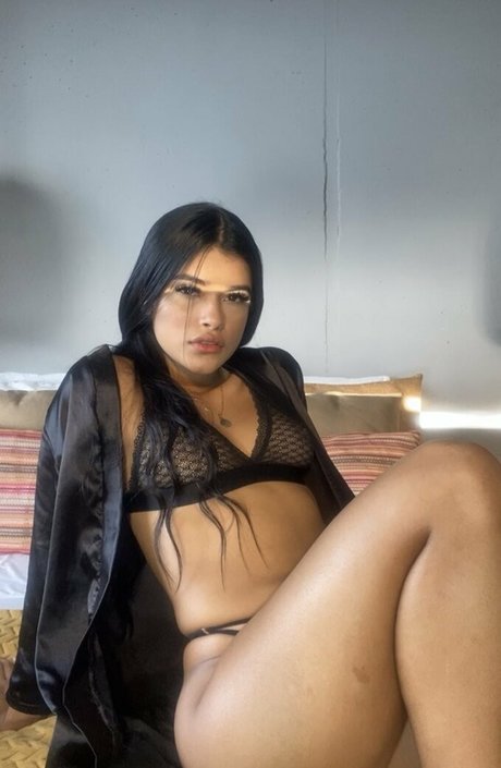mala morena Oben ohne OnlyFans