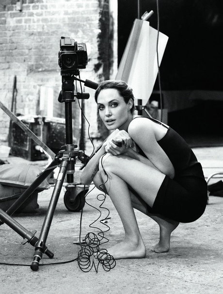 Angelina Jolie Nacktbilder geleakt OnlyFans geleakt