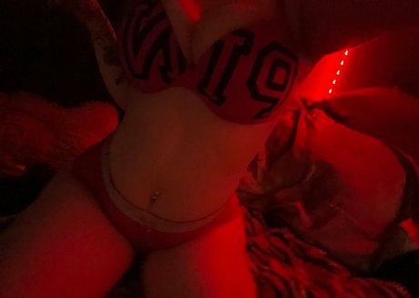 theyyloveee jadahh OnlyFans nackt