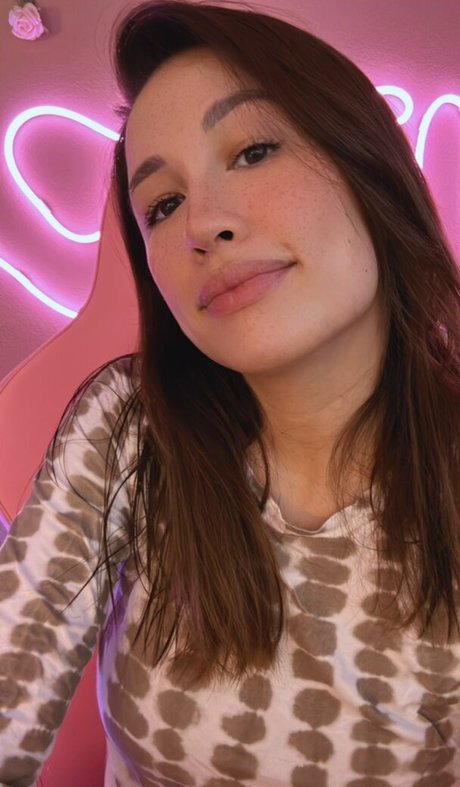 Femsteph OnlyFans Striptease