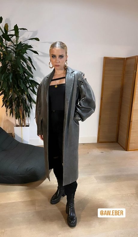 Julia Hardy Nacktbilder von OnlyFans