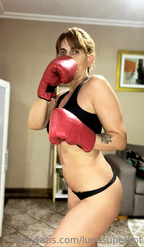 lunasuperhot OnlyFans Leak