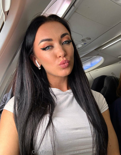 zuzutravels OnlyFans Bilder