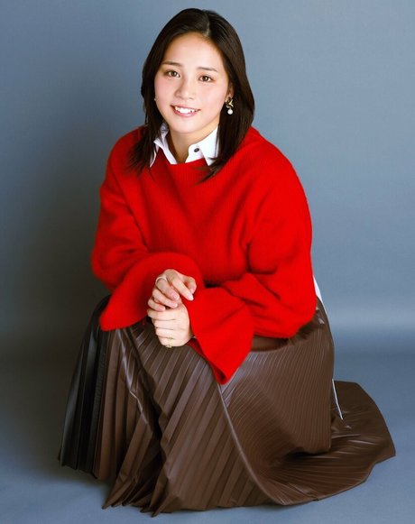 Miyabi Yamaoka OnlyFans Model Bilder