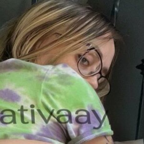 sativaayx2 OnlyFans Leak