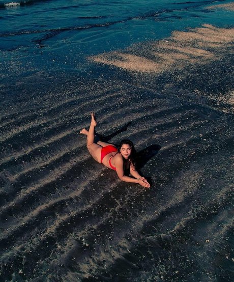 Tanya Chaudhari OnlyFans Bilder