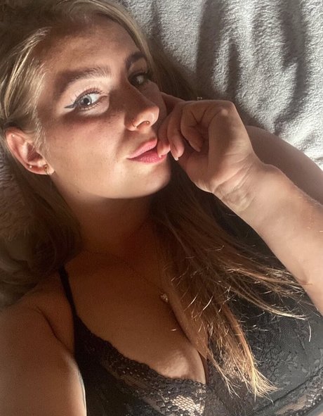 Blondinbelka Nacktbilder von OnlyFans geleakt