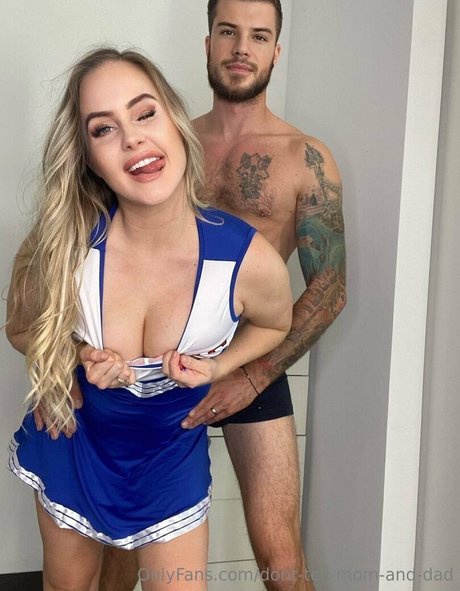 dont tell mom and dad OnlyFans Leak