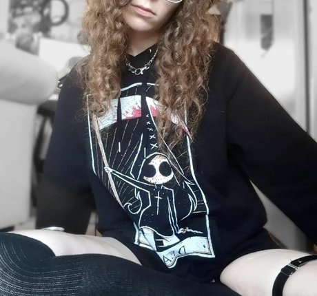 Porcelain Ghoul OnlyFans Archiv