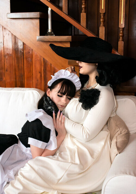 Lady Dimitrescu OnlyFans Mega