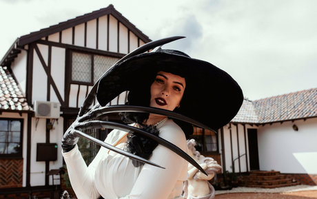 Lady Dimitrescu OnlyFans