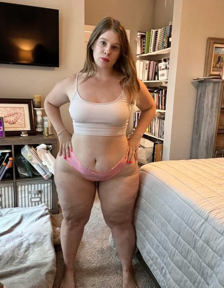 Curvy Krysta OnlyFans Nackt Leaks
