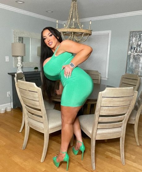 Kristine J OnlyFans-Bilder