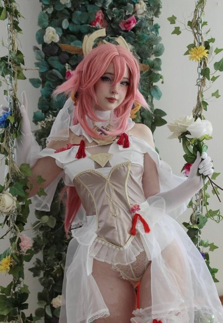 mitsarin OnlyFans-Model