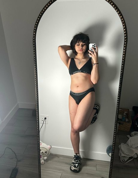 KianaVi OnlyFans geleakter Pornografie