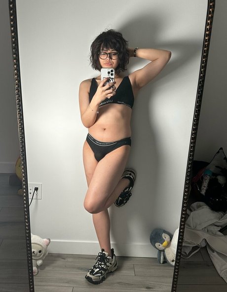 KianaVi OnlyFans Nacktbilder geleakt