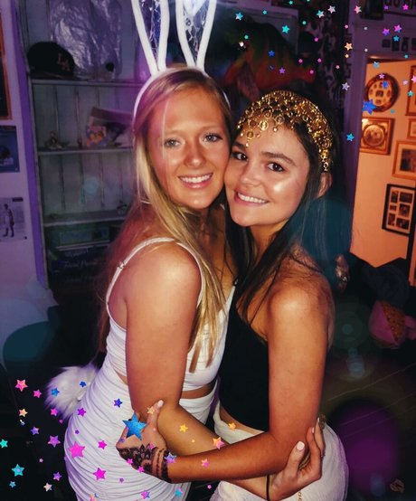 Mary Chapman Morrow Sex auf OnlyFans