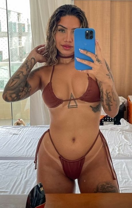 Carol Santos OnlyFans Arsch Leak
