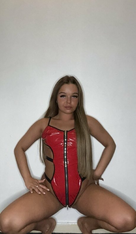 Amy White Sexy OnlyFans