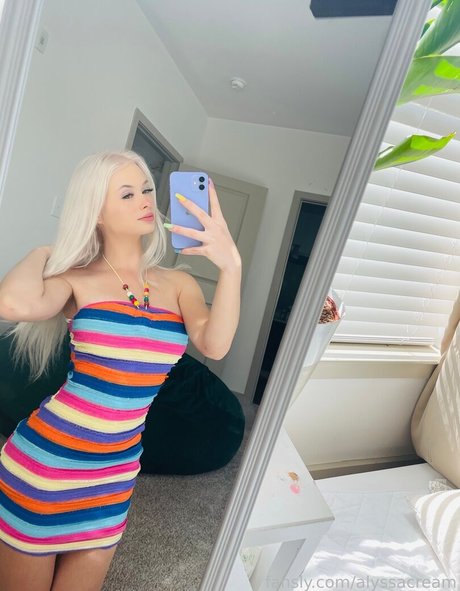 alyssacream Titten OnlyFans