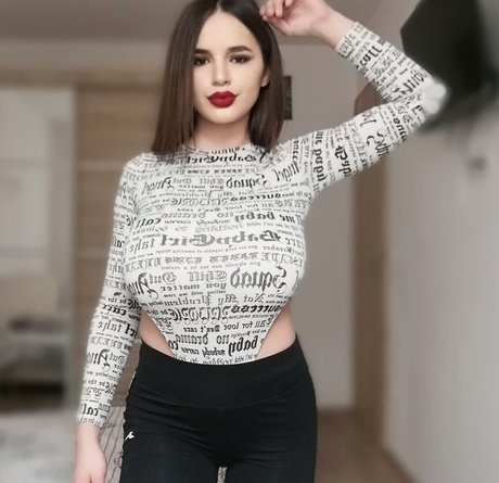 Denisa R Maria Nacktpornos von OnlyFans geleakt