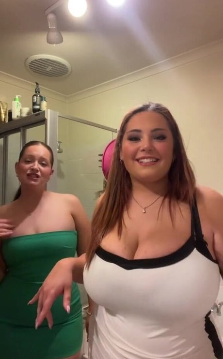 Raphaela S NurlyFans-Pornos