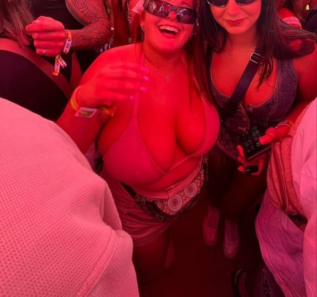 Raphaela S OnlyFans-Bilder