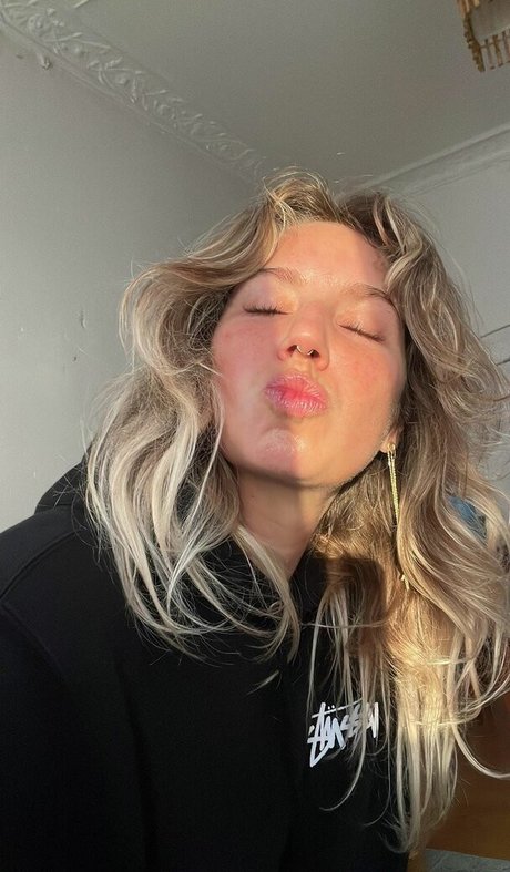 Aloha Auryn OnlyFans Beiträge