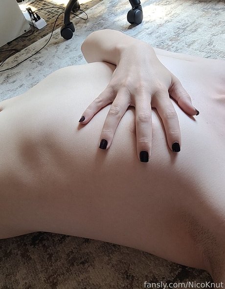 NicoKnut OnlyFans Brüste Bild