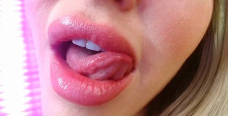 Hannah C XXX OnlyFans