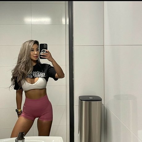 theaphysique Nacktbilder auf OnlyFans