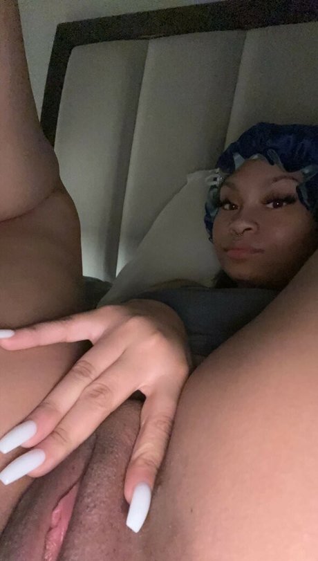 jsxminn OnlyFans schlank