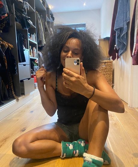 Lucy Hedges OnlyFans Inhaltstyp