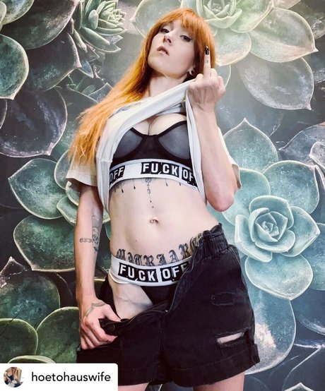 Hoetohauswife Nacktbilder auf OnlyFans