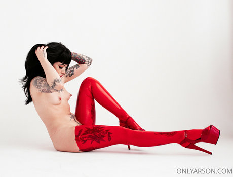 Arson Leigh Nacktbilder von OnlyFans