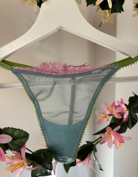 petitenikky Nacktpornos von OnlyFans geleakt