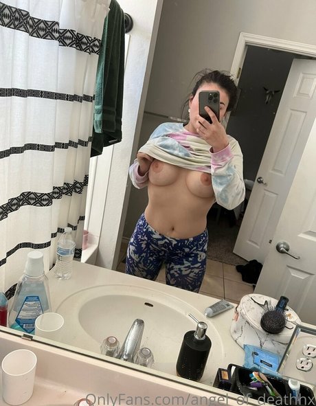 angel of deathhx OnlyFans Bilder