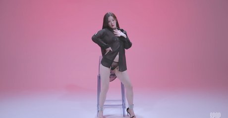 yingxiu xyz OnlyFans Nackt Leaks